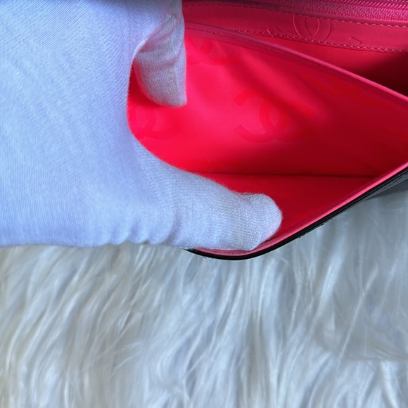 Chanel Long Clutch/ Leather Wallet! Black Quilted CC Full Inclusion EUC! - Picture 13 of 17